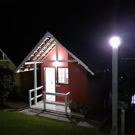 Chale Condominio Linda Vista 佩尼多 外观 照片