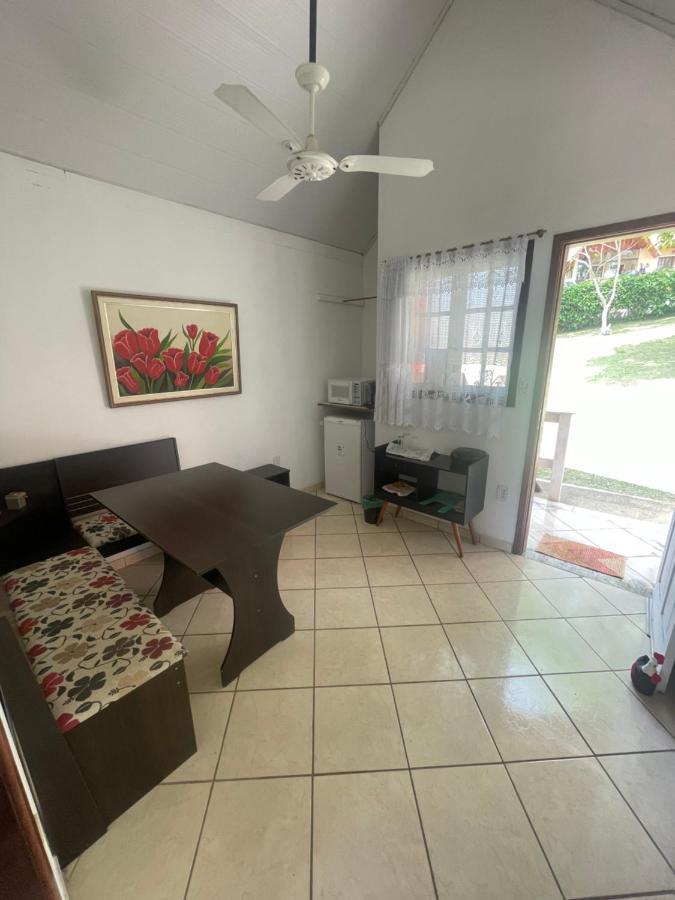 Chale Condominio Linda Vista 佩尼多 外观 照片