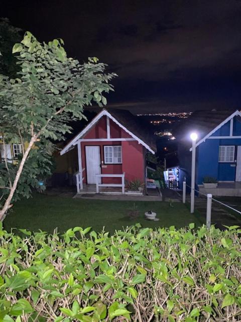 Chale Condominio Linda Vista 佩尼多 外观 照片