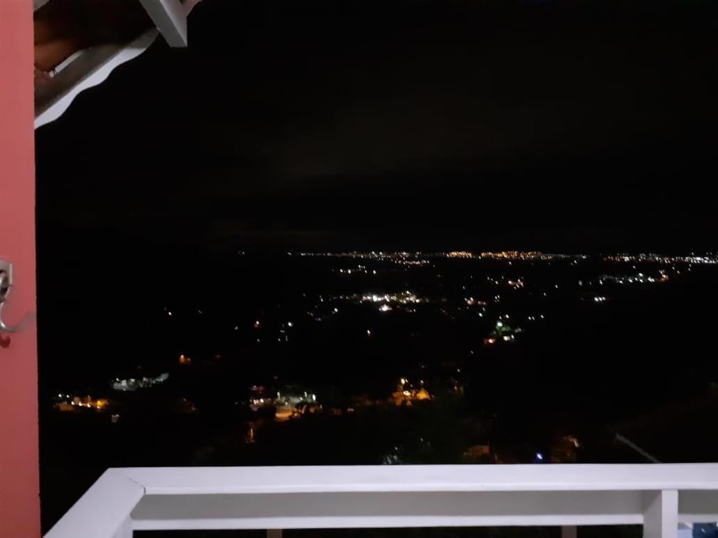 Chale Condominio Linda Vista 佩尼多 外观 照片
