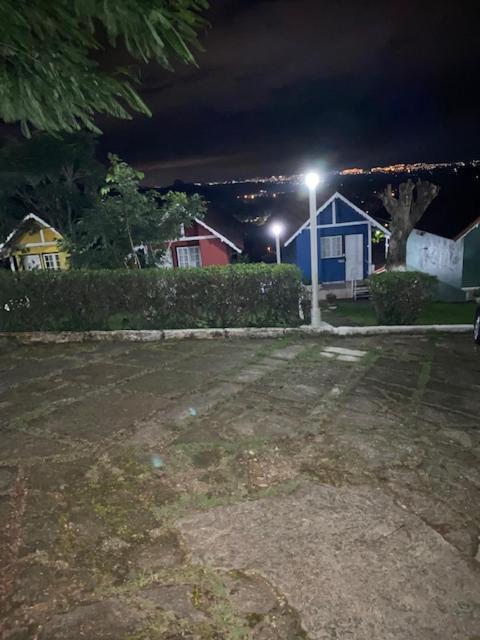 Chale Condominio Linda Vista 佩尼多 外观 照片